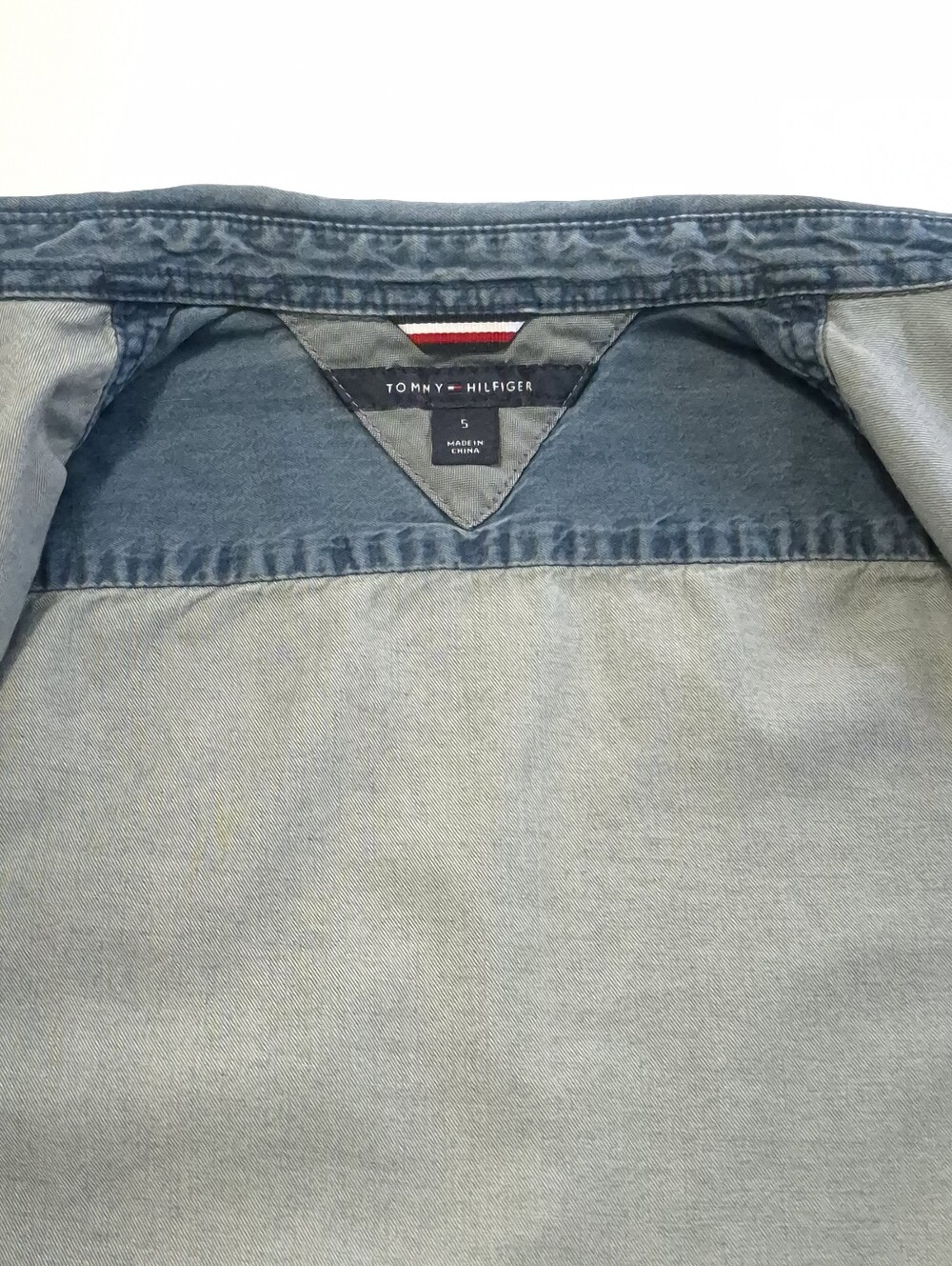 Tommy Hilfiger Boys Denim Shirt Size 5 Long Sleeve Blue Jean Button Up Cotton - Picture 11 of 14
